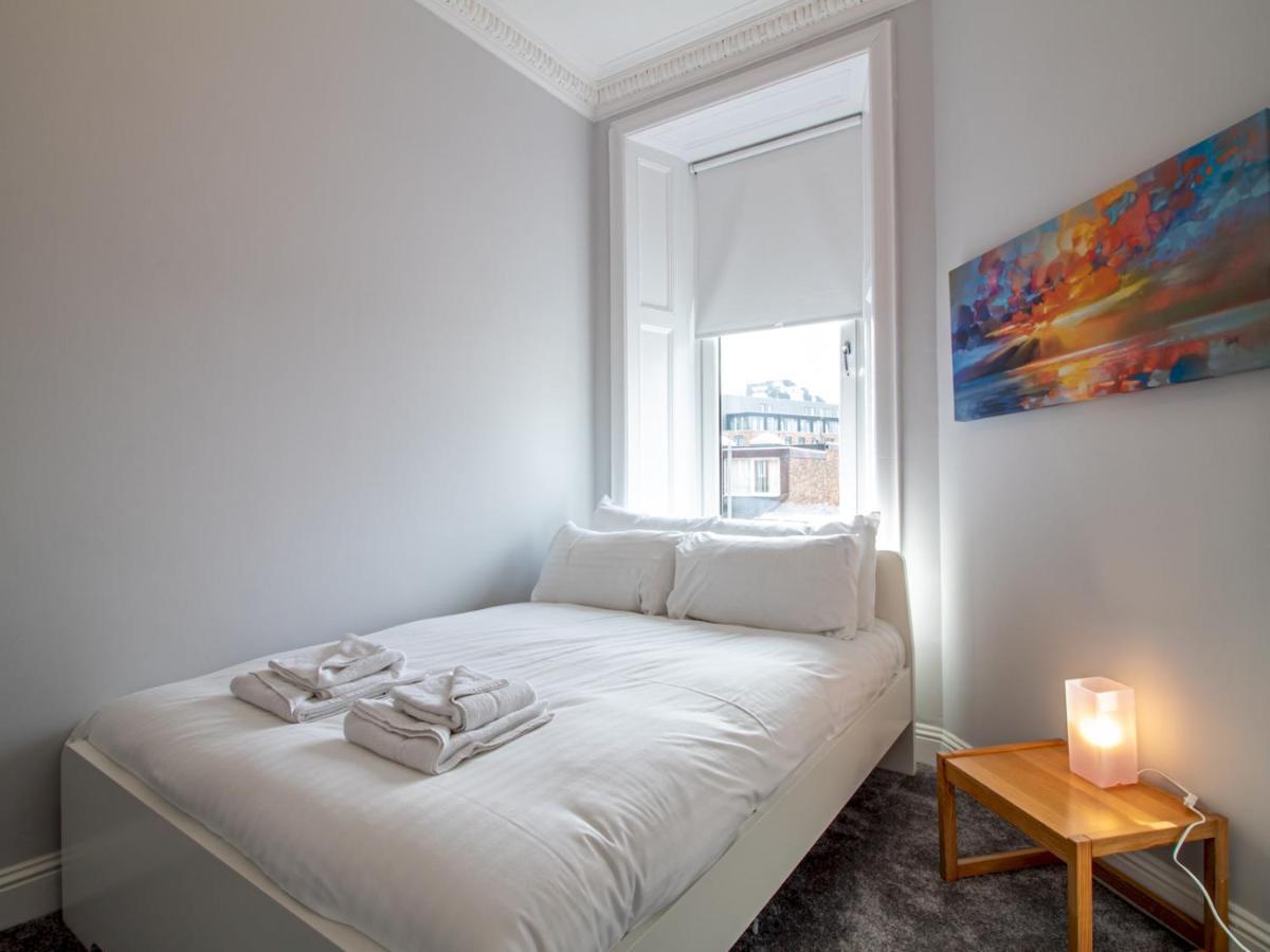 غلاسغو Modern 1Br Apartment In Heart Of West End المظهر الخارجي الصورة